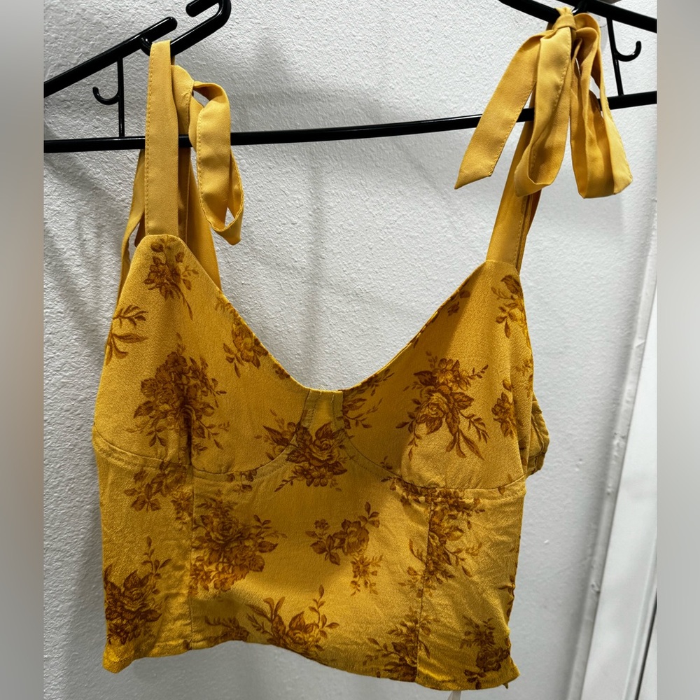 Yellow floral crop top with adjustable ribbons